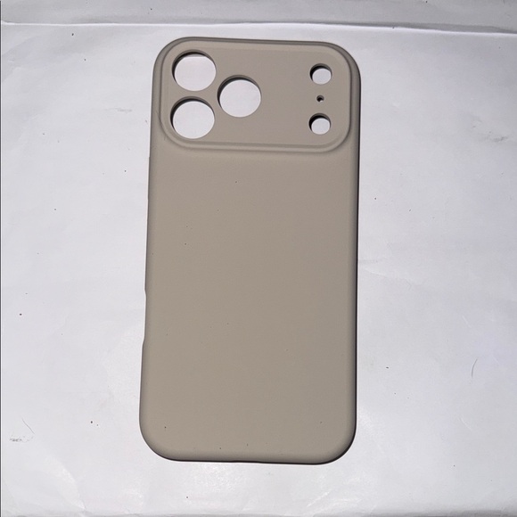 Otofly Other - OTOFLY Beige Silicone iPhone 17 Pro Max Case - NWOT